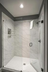 Stylish 3BR Townhome - 3 Mi to Broadway & Ryman