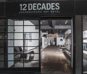 12 Decades Art Hotel