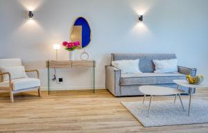 Urban Flat 214 - Les Issambres 03 - Aura Blue