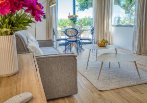 Urban Flat 214 - Les Issambres 03 - Aura Blue