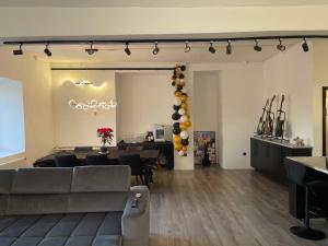 The Onyx Glow- 99m2 Designer Loft