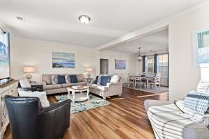 Beach House - C Shucker by Panhandle Getaways