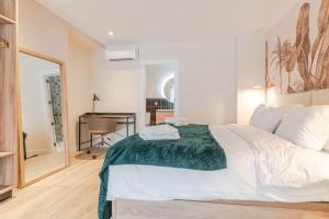 RentitSpain - Granada - Modernos Estudios, Luminosos y Excelente ubicación