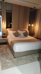 مدنايت -midnight