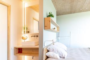 Nyte Estate, Ghent 20 min, 1ha, AC, EV, Fireplace