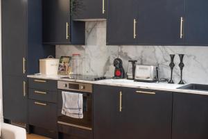 Classy 3BR Apartment in Hoxton, Near Shoreditch, Liverpool Street, Trendy urban Area