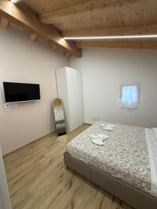 Three diamonds house