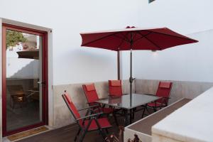 Casa do Outeiro com vista para o Castelo de Marvão