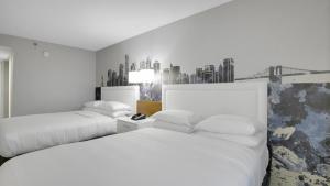 819 Double Queen Near MetLife & American Dream