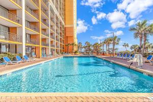Oversized Balcony-Ocean Front Studio at Caravelle! 513
