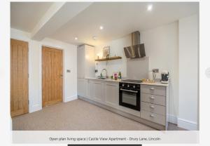 Luxe apartment with spectacular castle and cathedral views and private outdoor terrace