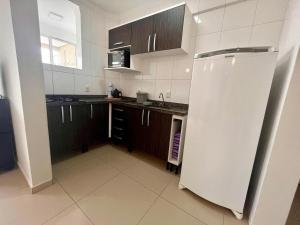 Apartamento BOMBINHAS a 120m do Mar - 10 pessoas