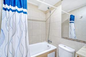 Departamento Central 1D con Wifi y Escritorio