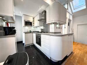 Huge Modern Fully Stocked 2Bed Covent Garden near NYE fireworks