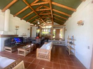 Book and come and enjoy Lake Rapel