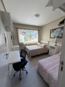 4 ILHAS, 2 SUITES, 2 GARAGENS