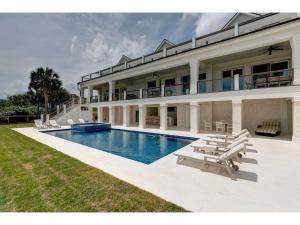 Discounts!! Serenity- 2 50th One of a kind Oceanfront Master Piece, PoolHot Tub