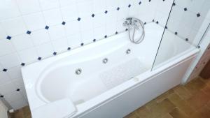 La Suite di Santa Chiara, 125mq, Idromassaggio - Novità da MyAssisiSuite, Mówimy po polsku