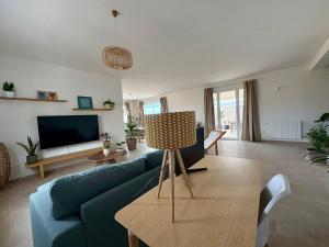 Casa delle Pomelie - large apartment with view