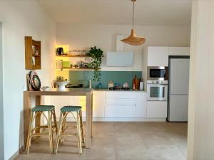 Casa delle Pomelie - large apartment with view