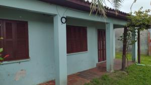 Casa no Centro de Cidreira - 450 metros da orla