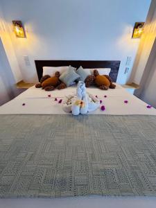 Coconut Tree hill Rekawa