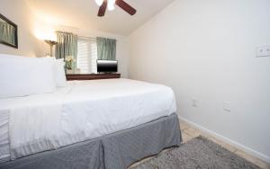 Island Winds West 671