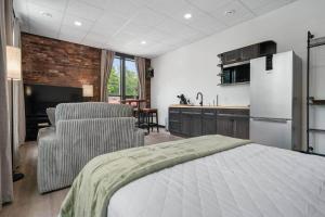 The Library @TheMillRowsSuites