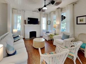 Coast A While by Tybee Vacation Rentals
