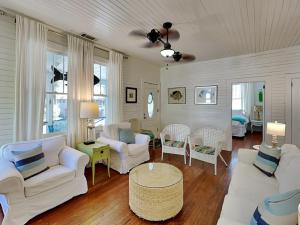 Coast A While by Tybee Vacation Rentals