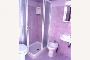 Bright studio with outdoor pool