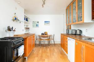 Refined Period 4BD Cotham Home-Sleeps 6-Garage