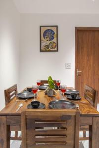 The Royal Orchid kasauli 7o1827o7o3