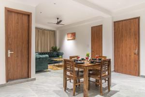 The Royal Orchid kasauli 7o1827o7o3