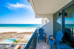 Island Winds West 871