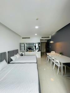 The Golden King Hotels & Apartments