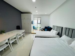 The Golden King Hotels & Apartments