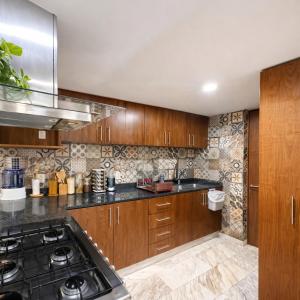 Exclusive 2BR in Condesa - Rooftop Pool - 24h Security