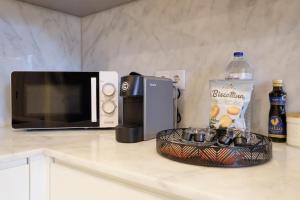 Luxury Style 8 with AC Downtown Porto near Metro