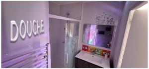 15 de Disney maison à thème 75m2 avec SALLE DE JEUX privée 6 couchages