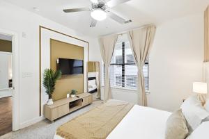 Modern 2B2B Near Toyota HQ The Star Legacy West 2450