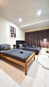 Cozy 2 Private Rooms in Taman Desa with Shared Bathroom