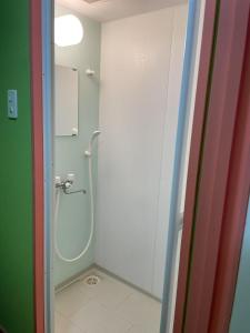 那霸市国际通大街附近单人床可变双人床无电梯4楼