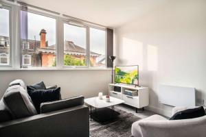 Modern 1 Bed Apartment in Central Wrexham