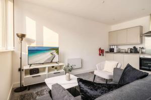 Modern 1 Bed Apartment in Central Wrexham