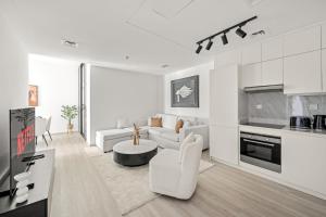 VayK - Contemporary 2BR in Dubai Marina