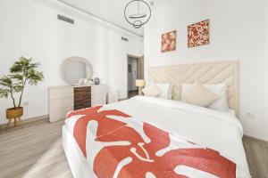 VayK - Contemporary 2BR in Dubai Marina