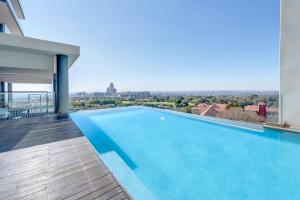 Luxury Studio Apartment in Illovo