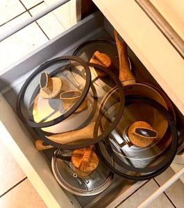 Spacious 6BR Villa in 32 Le More Birmingham with 7 Beds and Free Onsite Parking