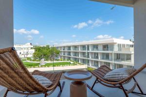 The Sandstone Nest TL C303